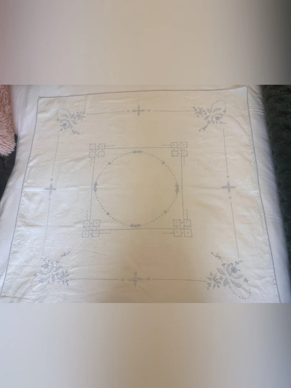 N/A charming vintage